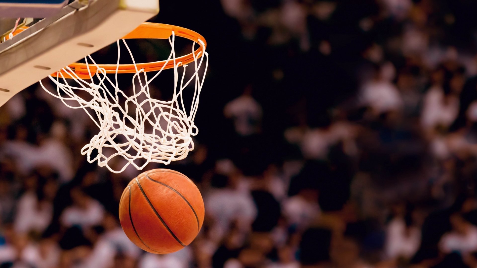 太狠了！萨拉赫连续三场得分逆转埃因霍温，NBA风云突变76人伤情告急调整名单